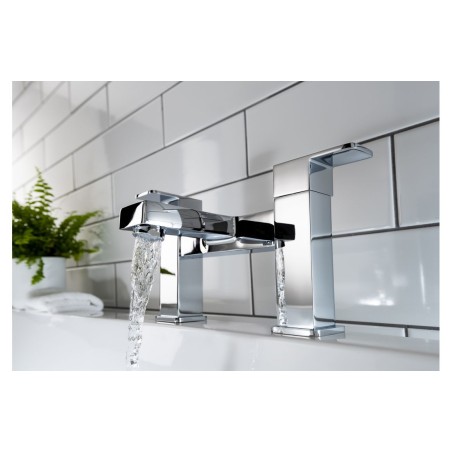 Abode Fervour Deck Mounted Bath Filler - Chrome | Bathroom T